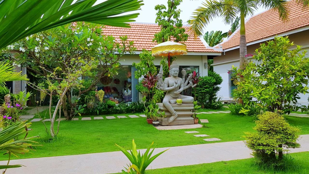 New Riverside Hotel Siem Reap Exteriör bild