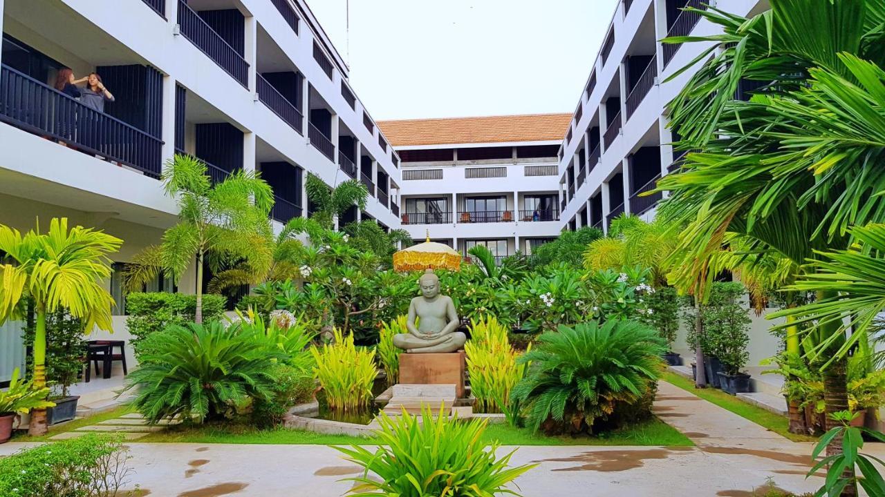New Riverside Hotel Siem Reap Exteriör bild